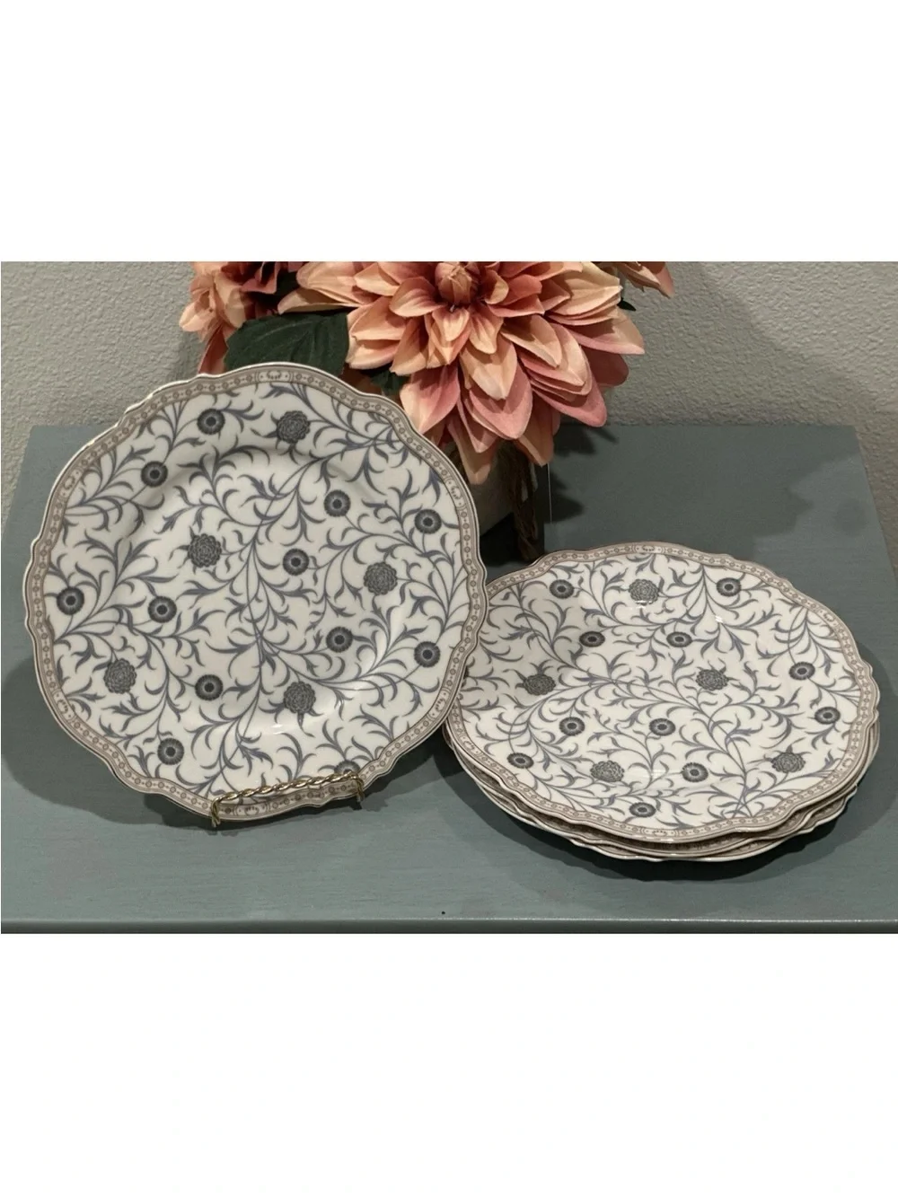 4 MORRIS & Co SIDE SALAD PLATE Floral Dish WHITE SWEET BRIAR Premium Porcelain
